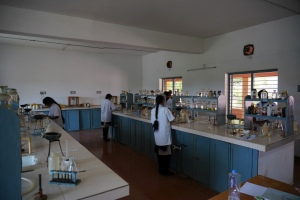 Chemistry-Laboratory-Photos-004